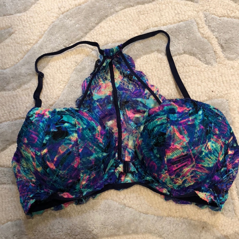 Never worn Victoria Secret Pink Lace bra 34C